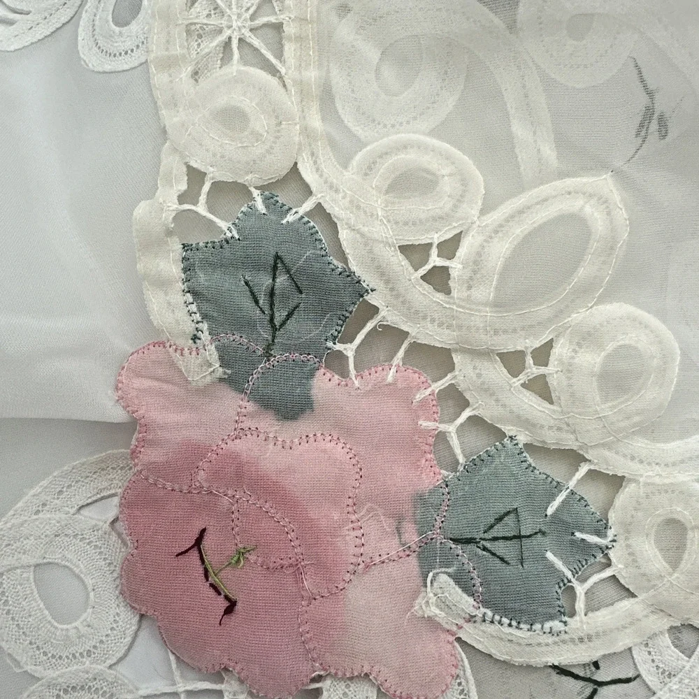 VTG Embroidered Lace Applique Placemats Set 5 Pink Floral Sheer Cottage Chic